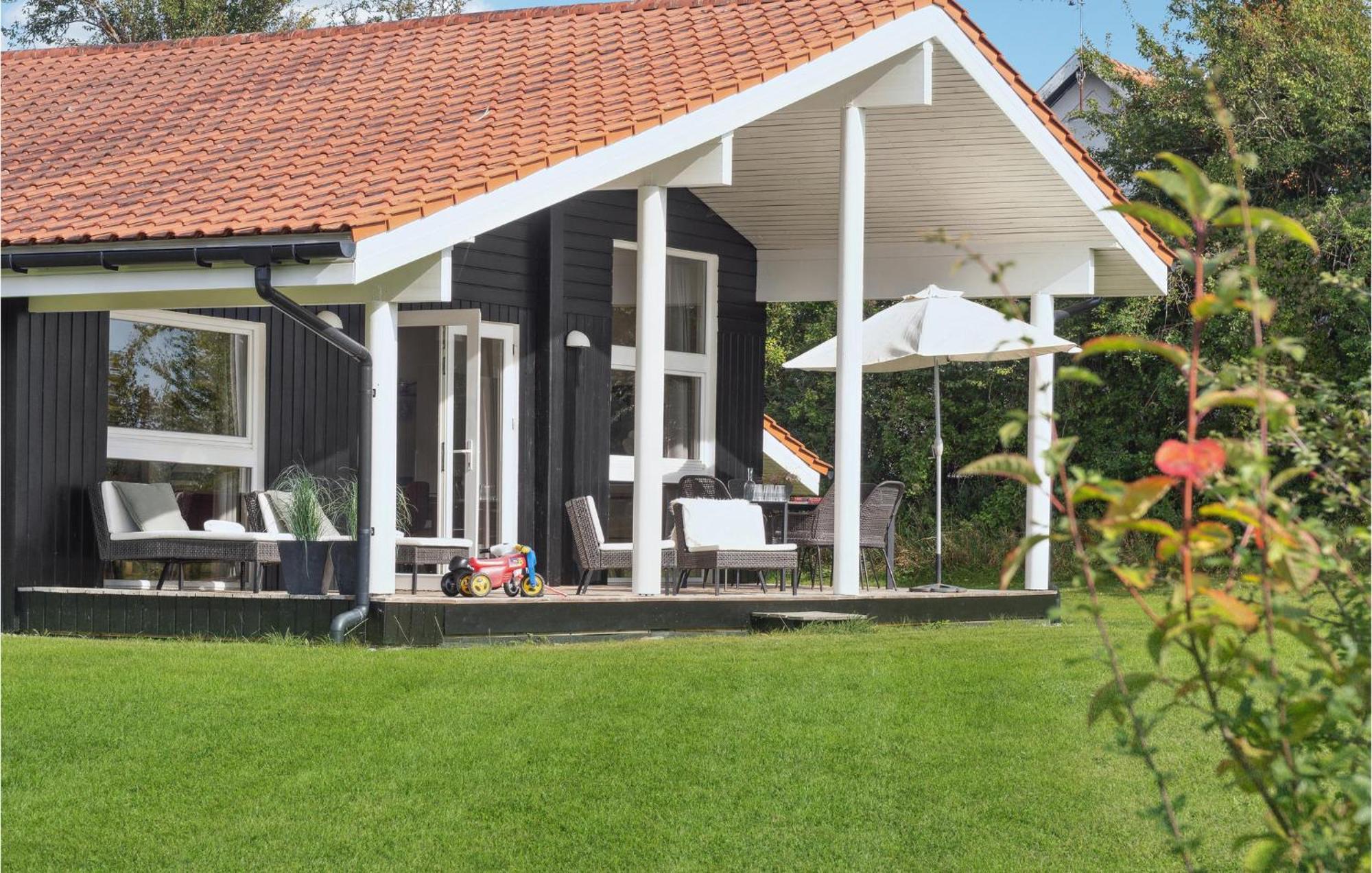Amazing Home In Askeby With Sauna Ngoại thất bức ảnh