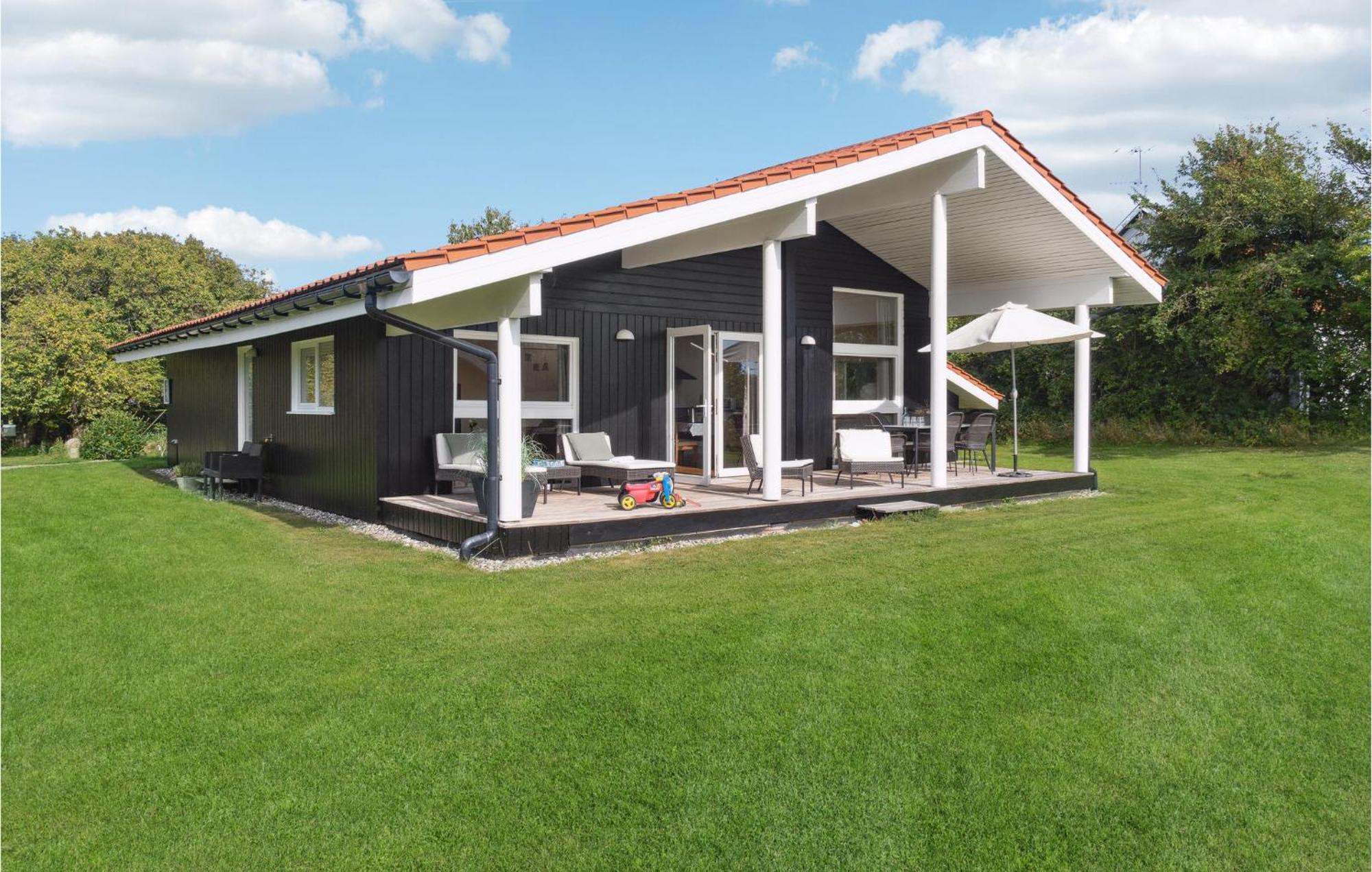 Amazing Home In Askeby With Sauna Ngoại thất bức ảnh