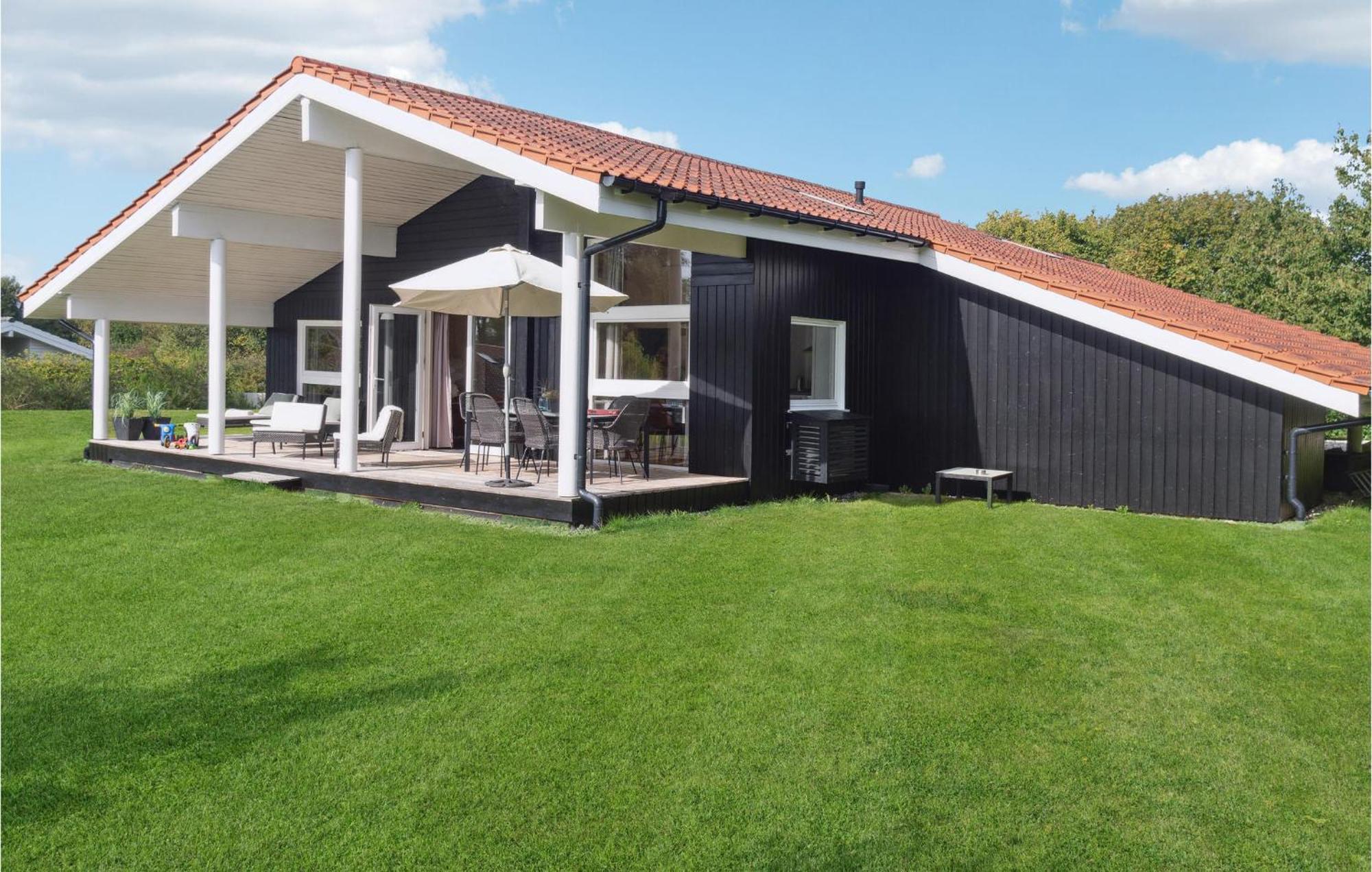 Amazing Home In Askeby With Sauna Ngoại thất bức ảnh